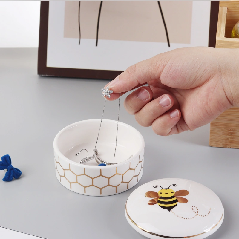 YT143 Bee Jewelry Box - Image 7