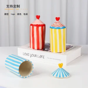 YT252 Striped Candle Cup